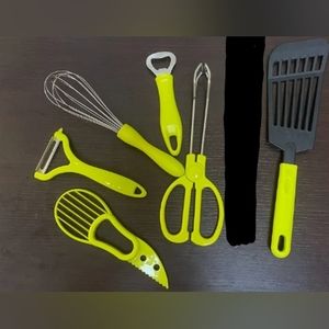 New "Gold Coast" 6 Pieces Kitchen Utensils Starter Gift Set